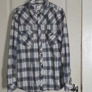 Buckle athletic wear button down shirt